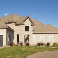 How much does a realtor make off a $300,000?